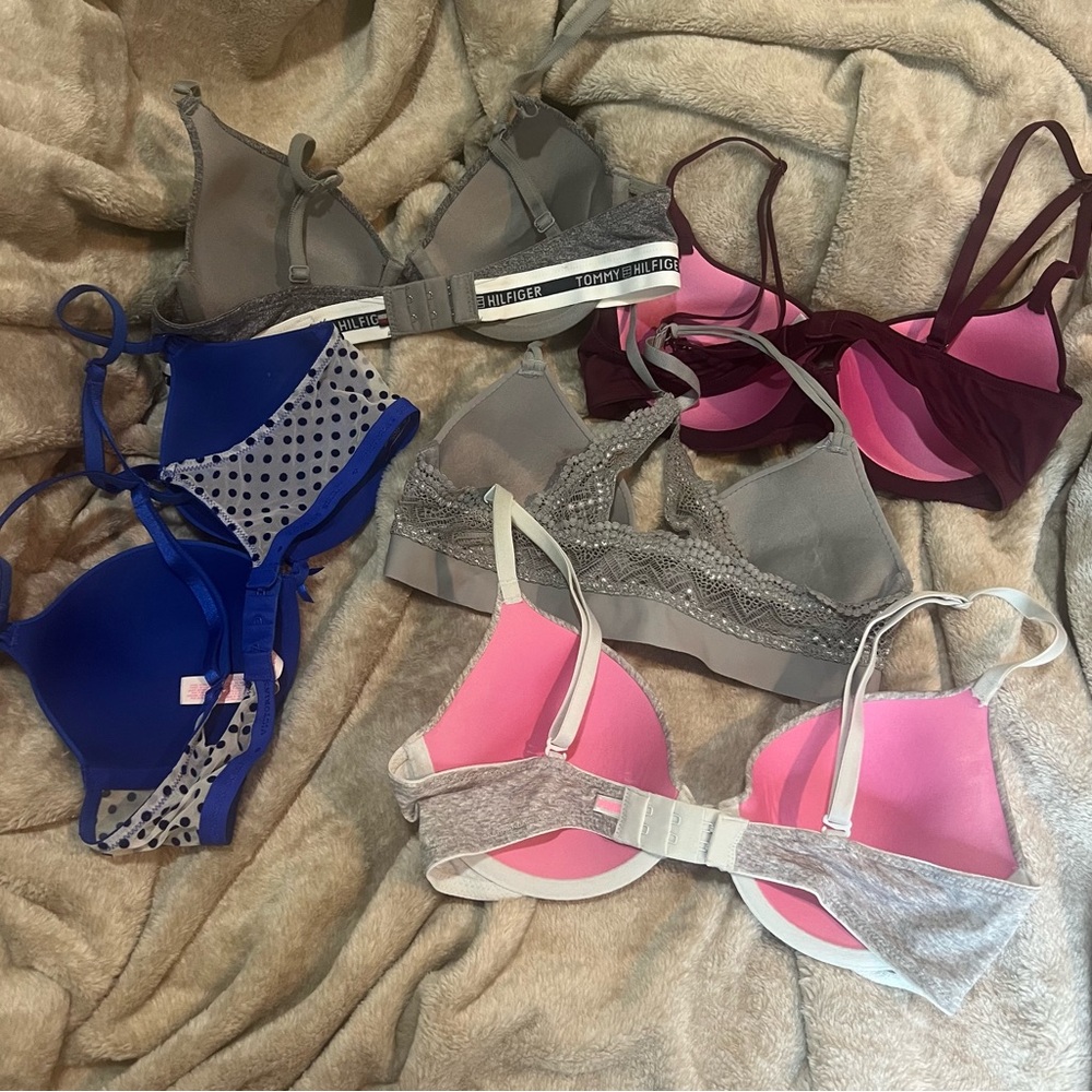 Colorful Bra Collection - Picture 6 of 12